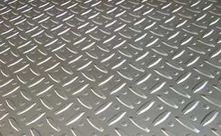 Aluminum checker / FRP checker plate integrated foam floor panel